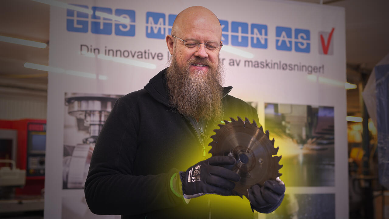 Teknisk selger, Arild Fotland, presenterer SBS 700.